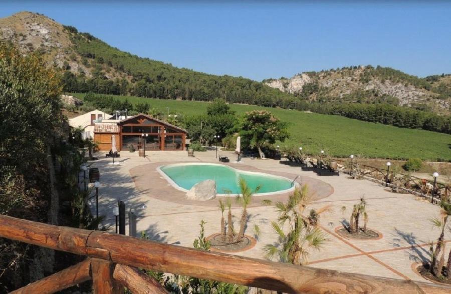 Agriturismo Tenute Pispisa Segesta Villa Calatafimi Eksteriør bilde