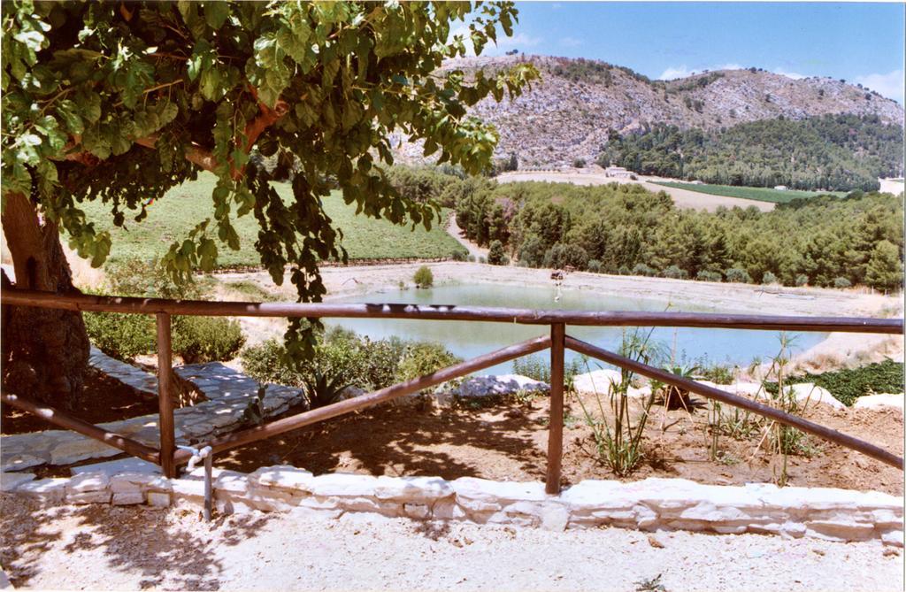 Agriturismo Tenute Pispisa Segesta Villa Calatafimi Eksteriør bilde